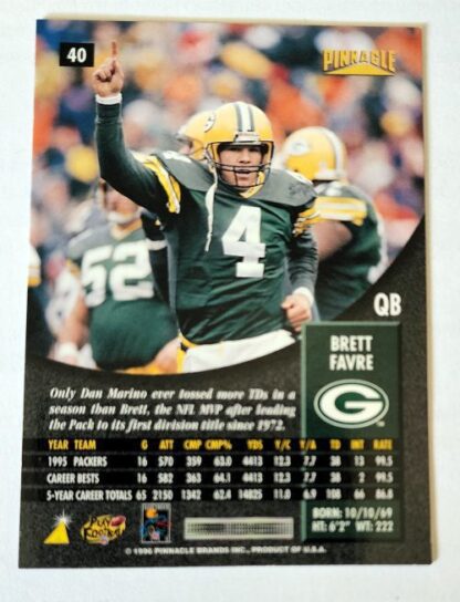 Brett Favre Pinnacle 1996 NFL Trading Card #40 "Foil" Green Bay Packers Back
